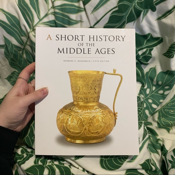 Reading The Middle Ages & A Short History Of The Middle Ages Textbook Bundle - Picture 4 of 6